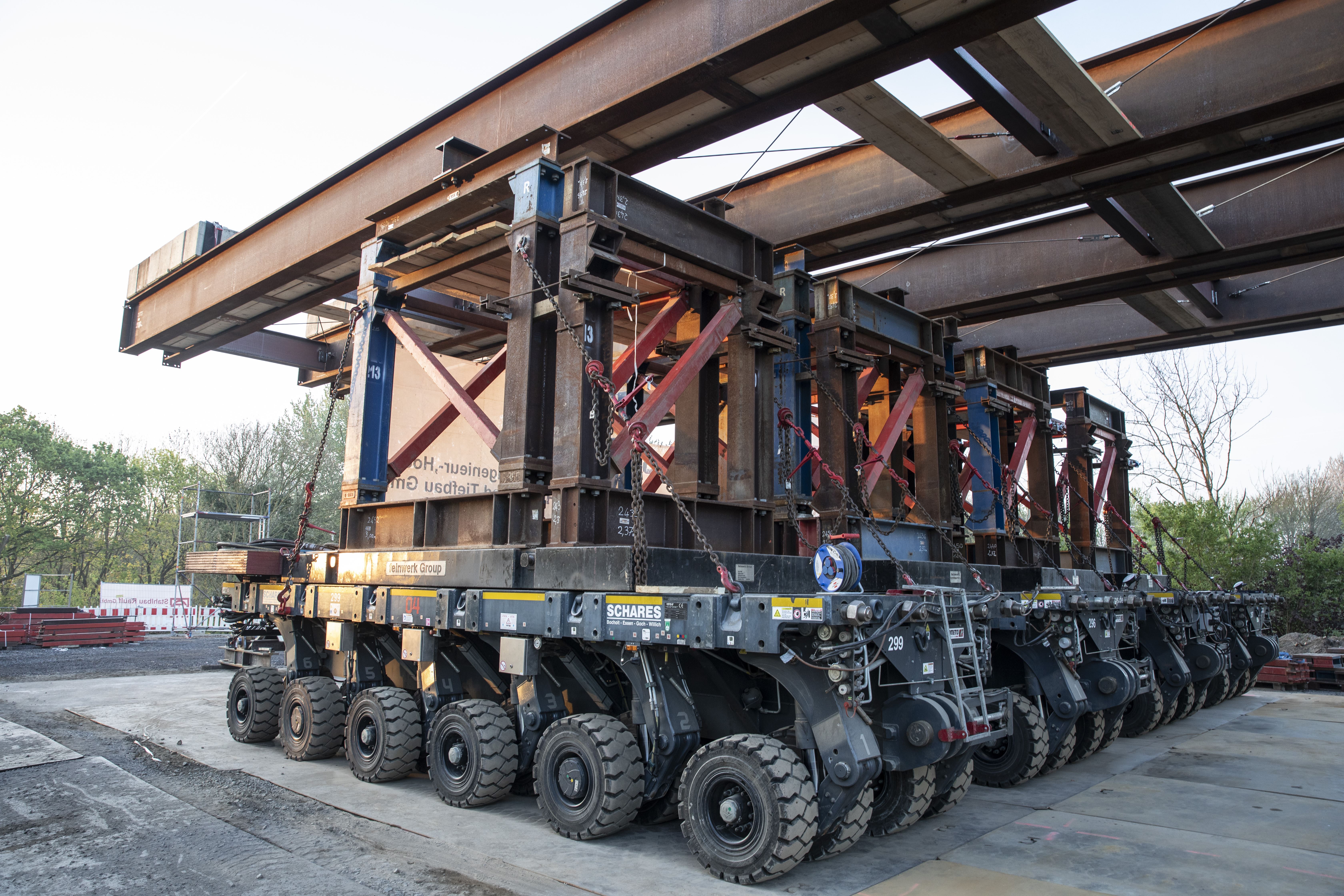 SPMTs mit Bati-Türmen SPMTs mit Bati-Türmen