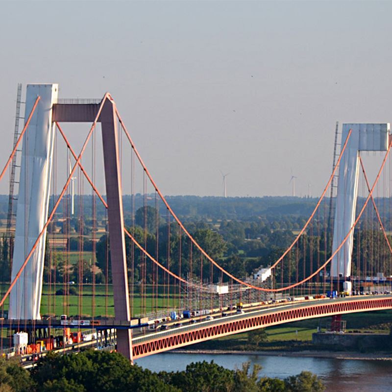 Baustelle an der Rheinbrücke Emmerich Baustelle an der Rheinbrücke Emmerich