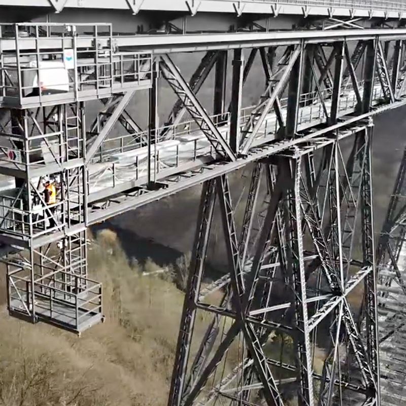 Brückenbesichtigungswagen an der Müngstener Brücke Brückenbesichtigungswagen an der Müngstener Brücke